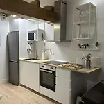 Hiri Zahar 3 *